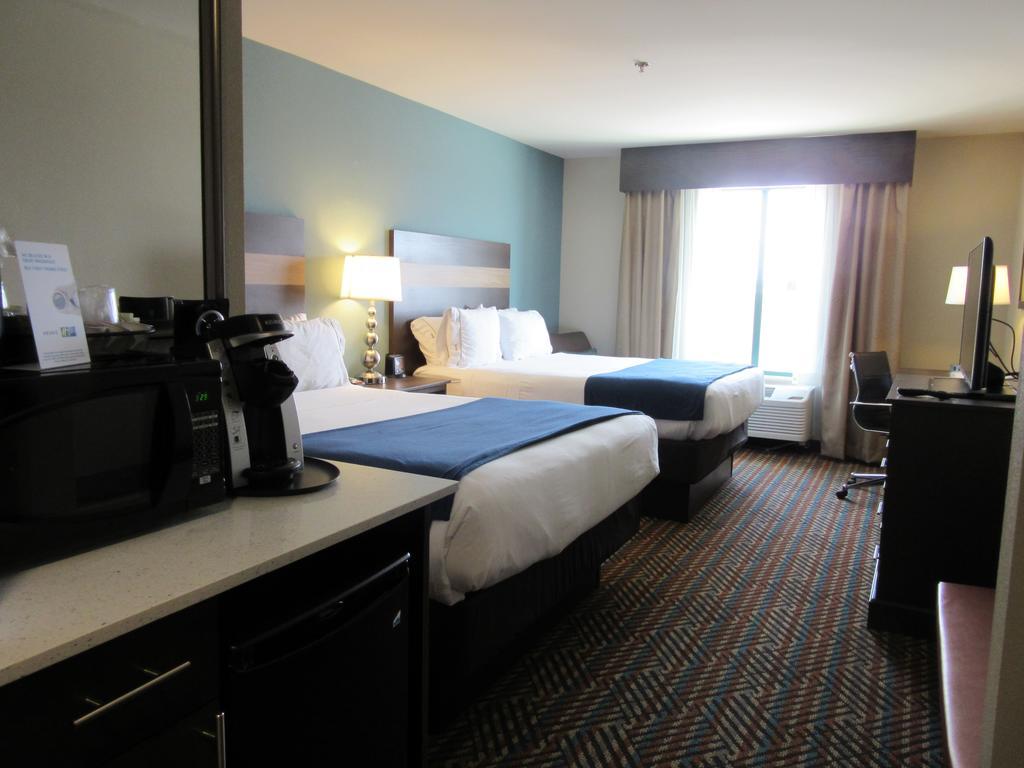 Holiday Inn Express Wichita South By Ihg Exterior foto